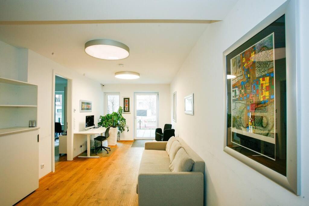 Top Central Apartment On Karlsplatz Вена Экстерьер фото