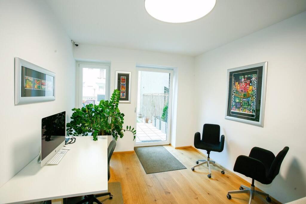 Top Central Apartment On Karlsplatz Вена Экстерьер фото