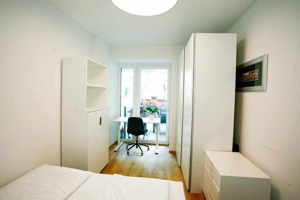 Top Central Apartment On Karlsplatz Вена Экстерьер фото